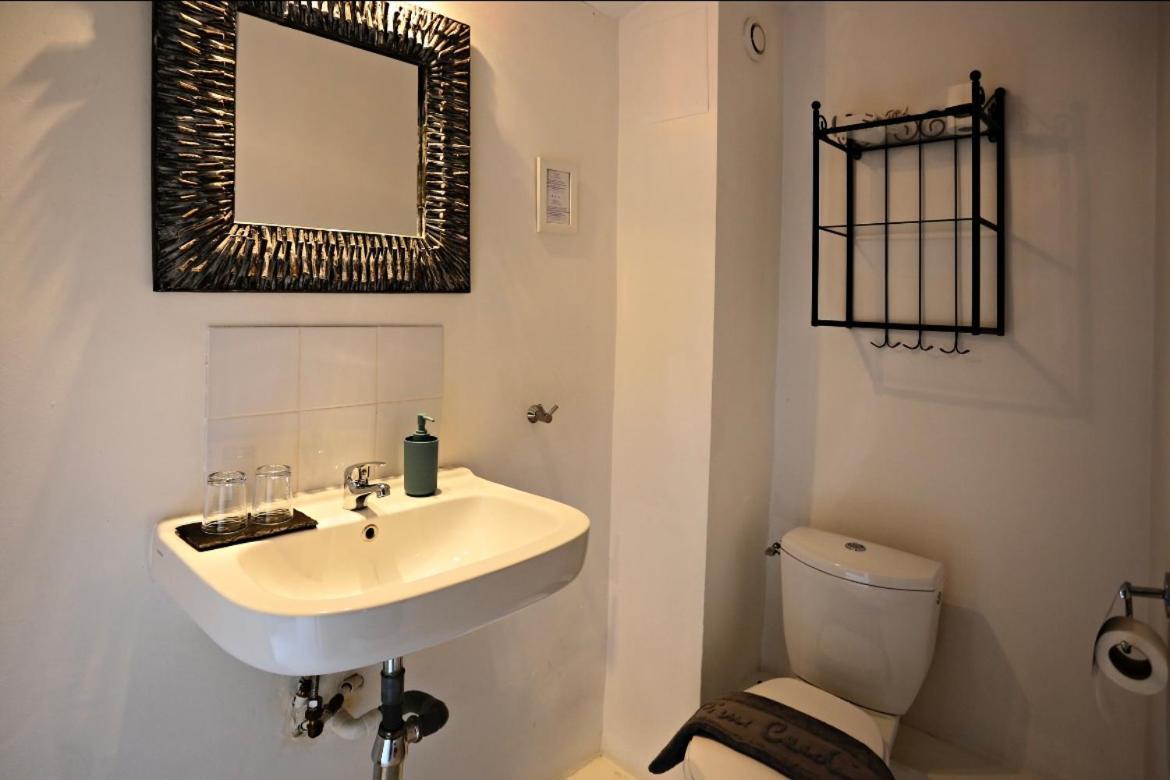 Les Chambres De La Villa Eugenie Lezignan-Corbieres Room photo